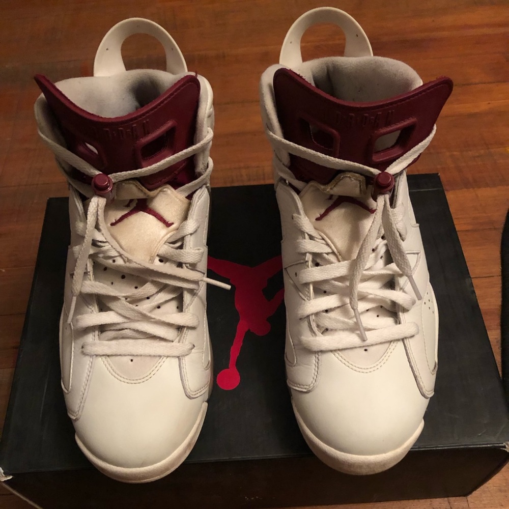 Air Jordan Retro 6 Maroon OG